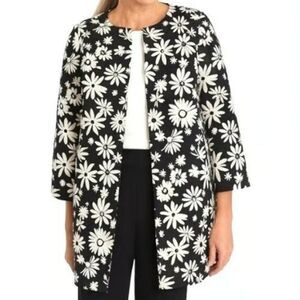 Talbots Women Jacquard Coat 8P Black White Floral Daisies Pockets Mid Length NWT